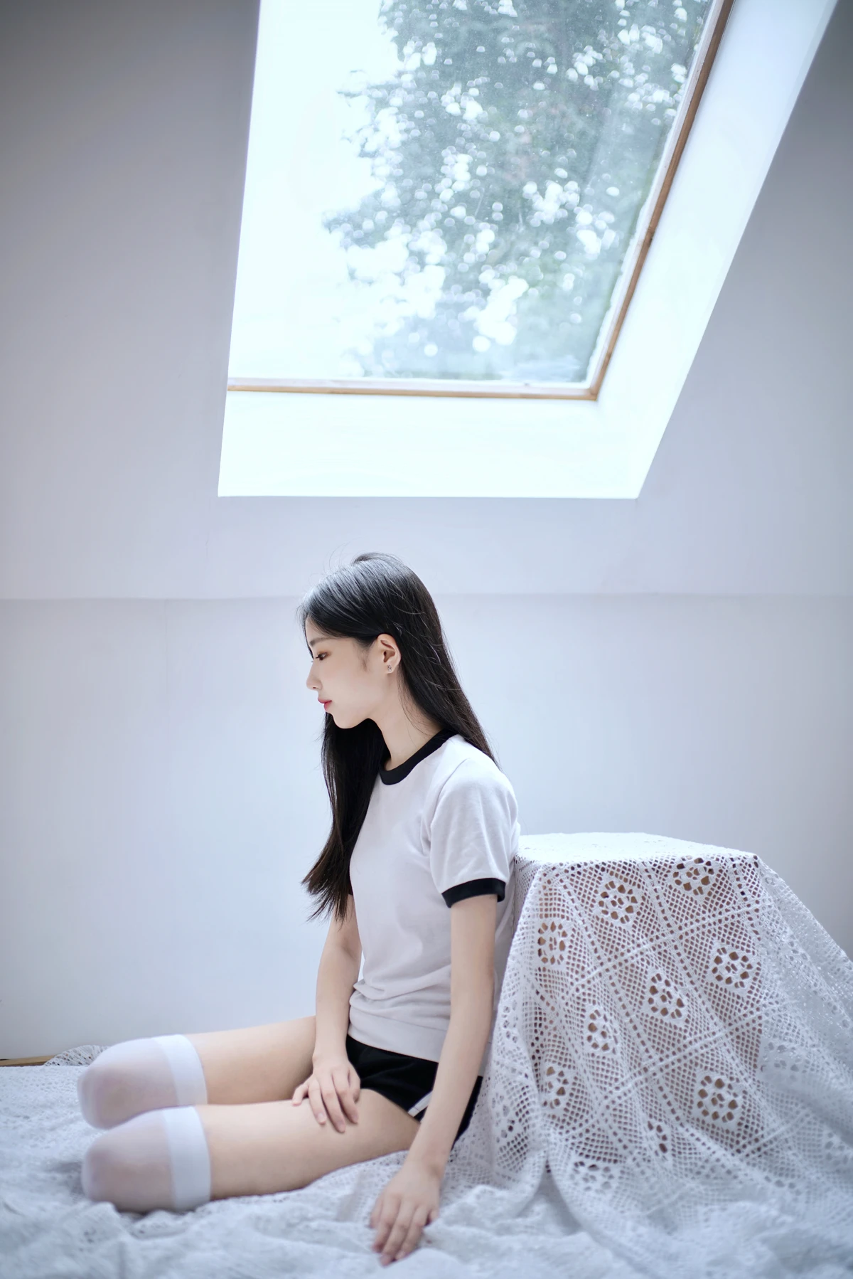 [YITUYU] 2022.12.29 Vol.2785 – Plain White in the Attic Xiaojing#[26P]-4