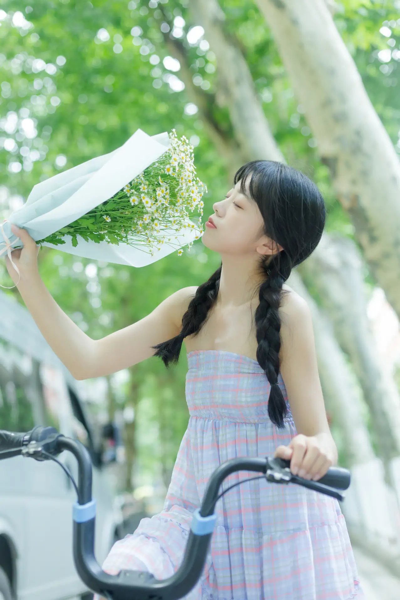 [YITUYU] 2022.08.12 Vol.1688 – Summer is the smell of chamomile Cute bubbles#[33P]-12